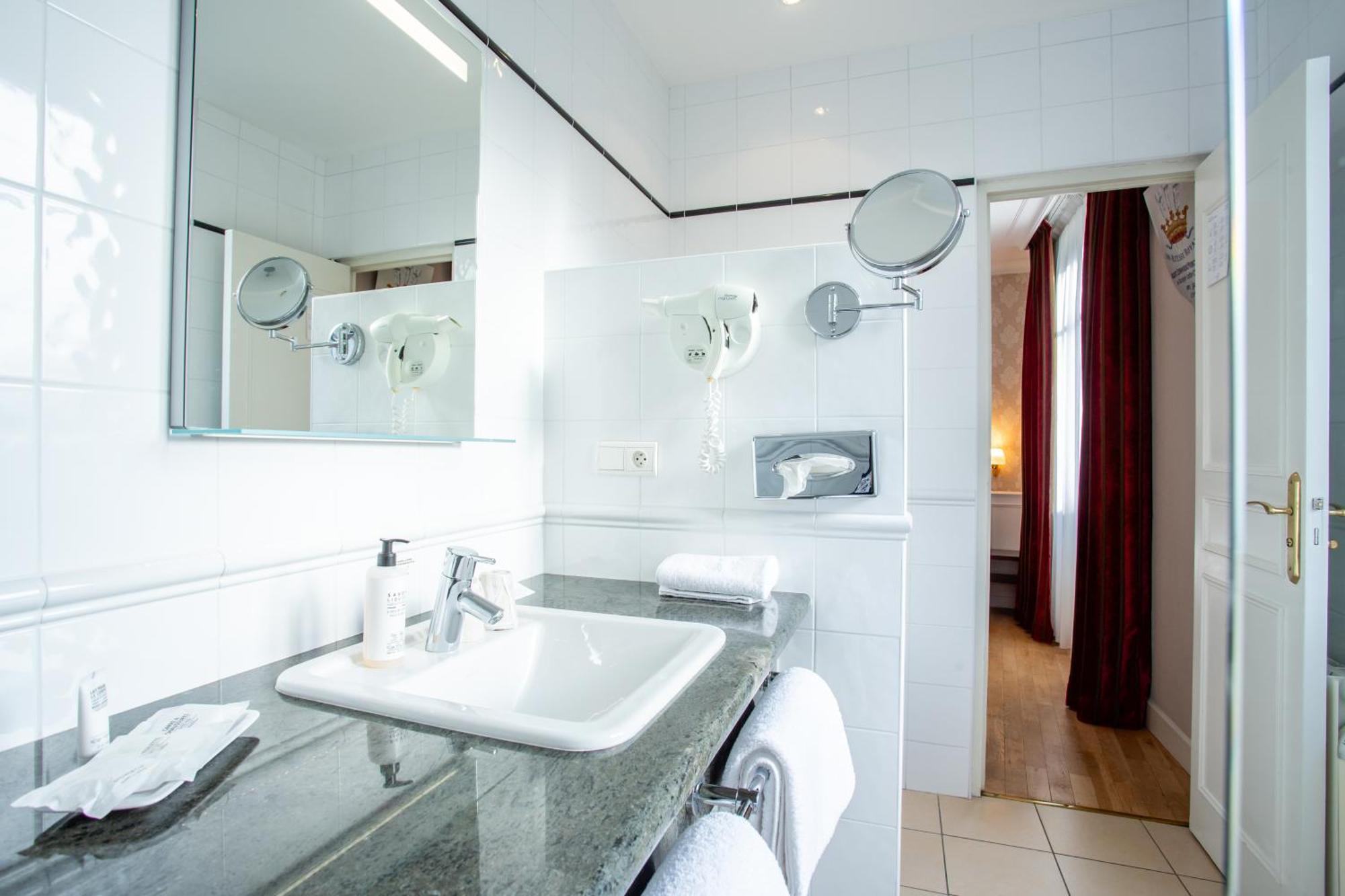 Best Western Plus Hotel D'Angleterre Bourges Exterior photo